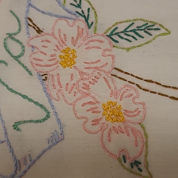 Vintage Hand Stitched Virginia State Bird & Flower - Picture 7 of 15